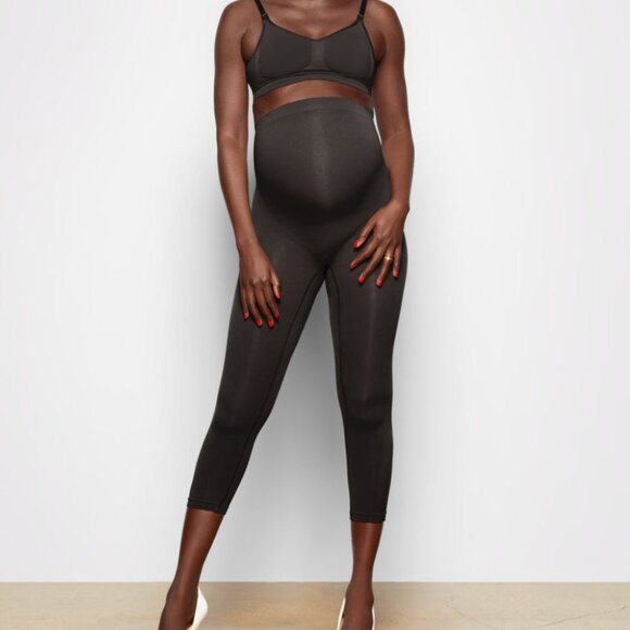 NWOT SKIMS MATERNITY SOLUTIONWEAR TIGHT MATERNITY SHAPEWEAR in ONYX size XXS/XS - Picture 1 of 6